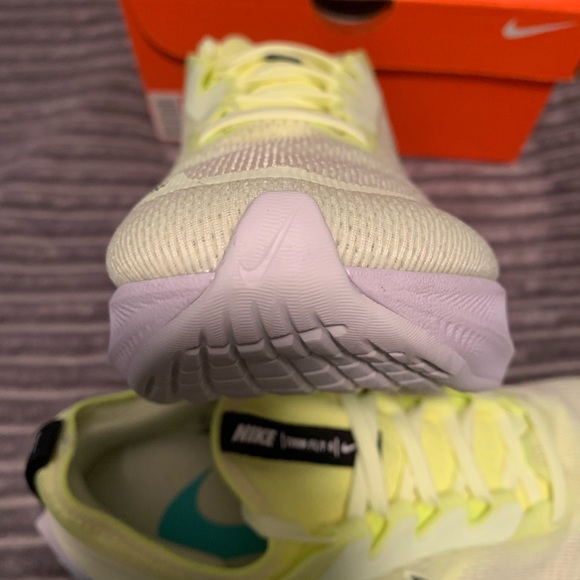 Nike zoom fly 4 barely volt mens 9 womens 10.5 - Picture 5 of 9